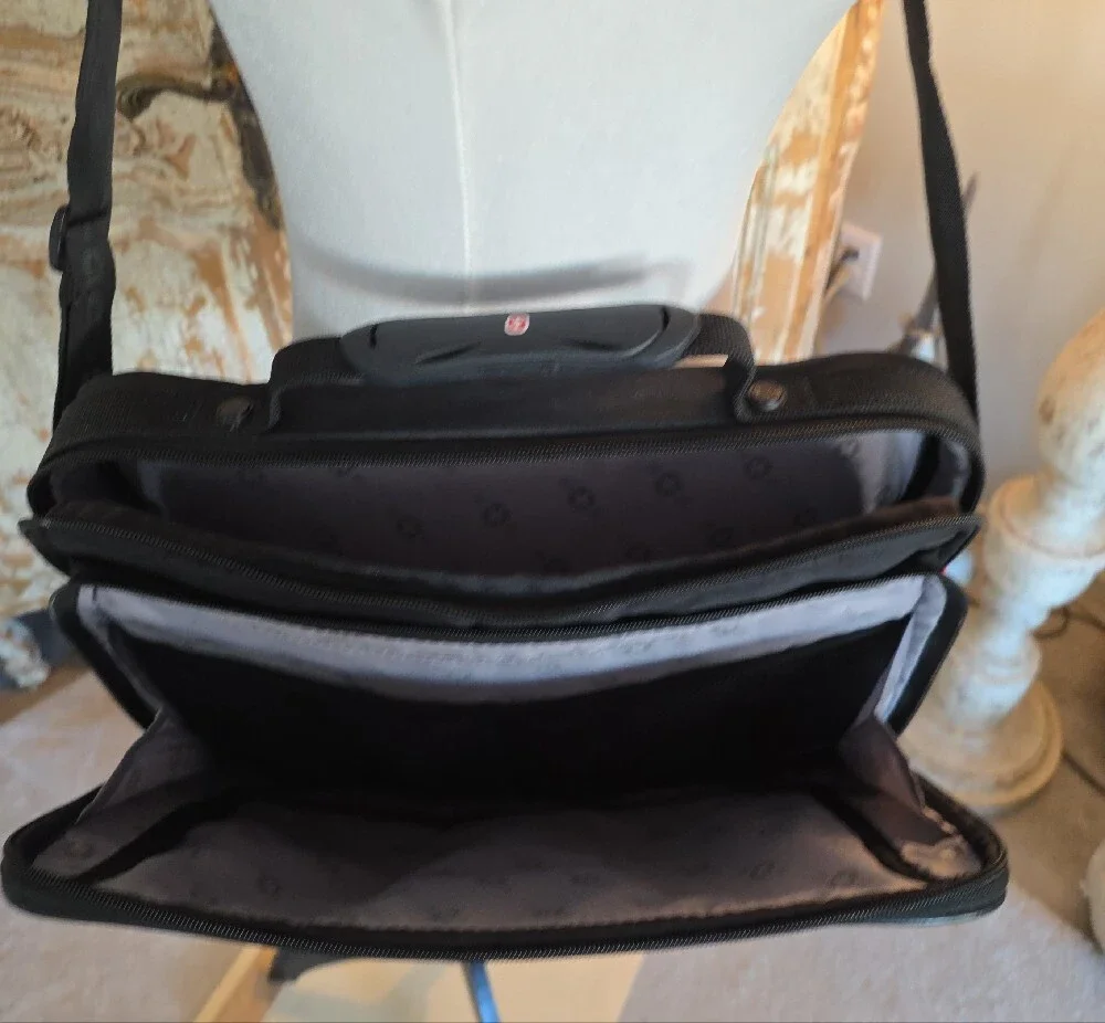 SwissGear Black Laptop Briefcase - Professional Travel Messenger